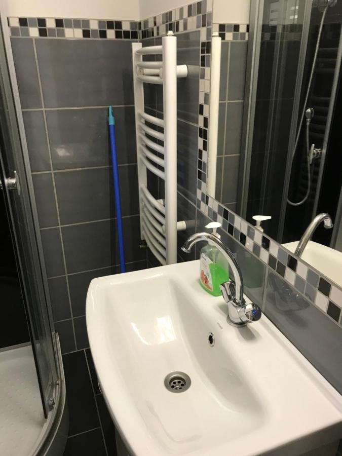 Kerti Franciaagyas Apartman Vác Dış mekan fotoğraf